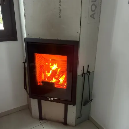 Diamond Stone Wooden * Chandria