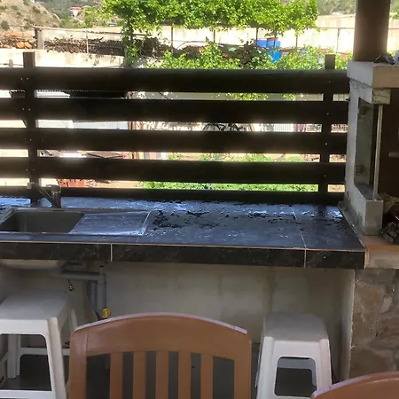 Diamond Stone Wooden Tatil Evi Chandria