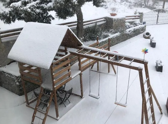 Diamond Stone Wooden Chandria