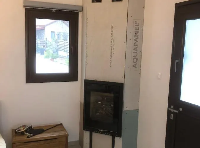 Semesterbostad Diamond Stone Wooden Chandria