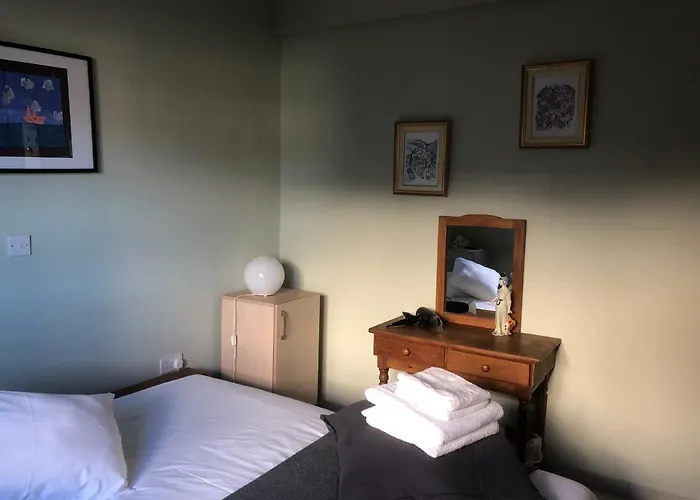 Diamond Stone Wooden Chandria