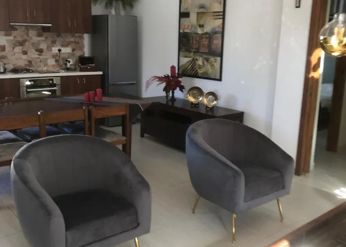 Diamond Stone Wooden *