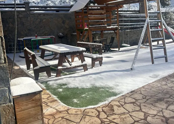 Дом отдыха Diamond Stone Wooden